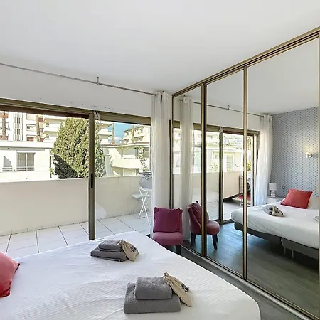 Palm Quiet Terrace Secure *